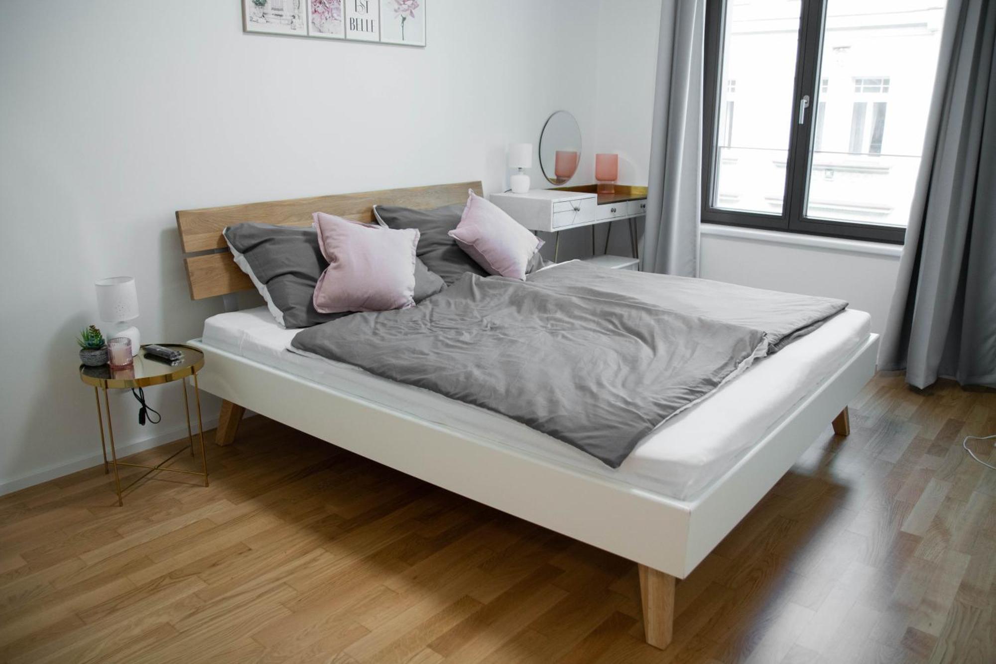 Newly Built Apartment With Balcony, Ac And Free Indoor Garage プラハ エクステリア 写真